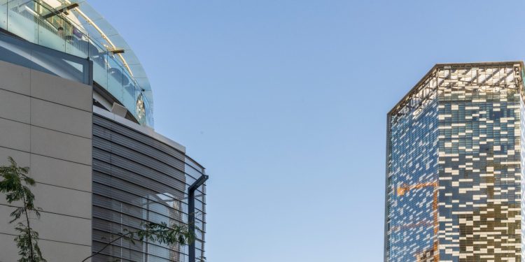 stratégies, paysage médiatique et médias clés